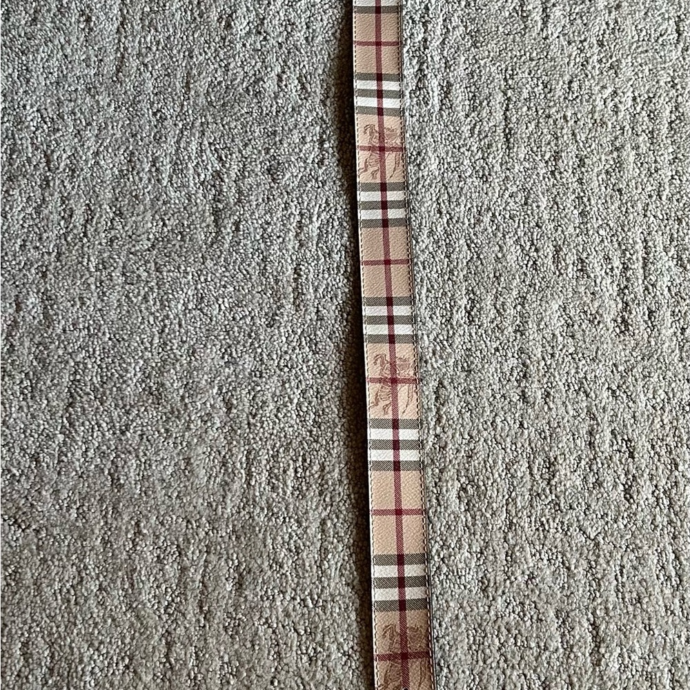 Burberry - Picture 6 of 8